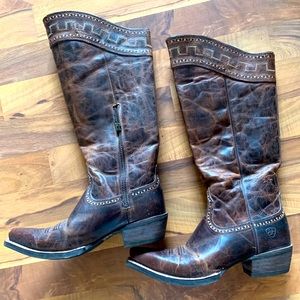 NWOT Ariat tall boots Size 7